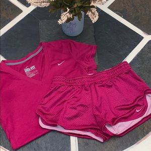 NIKE pink outfit